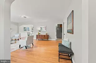 9703 Woodland Dr, Silver Spring, MD 20910 - Photo 3