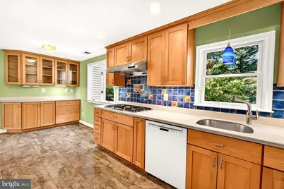 19613 Bodmer Avenue, Poolesville, MD 20837 - Photo 23