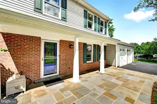 19613 Bodmer Ave, Poolesville, MD 20837 - Photo 11