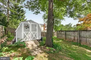 19613 Bodmer Ave, Poolesville, MD 20837 - Photo 9