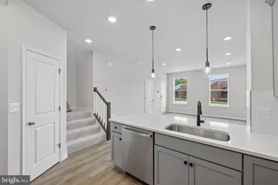 19542 Village Walk Drive, Montgomery Village, MD 20886 - Photo 5