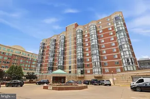 24 Courthouse Sq, Rockville, MD 20850 - Photo 15