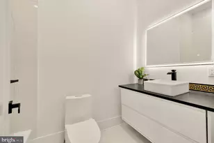 811 Sligo Creek Pkwy, Takoma Park, MD 20912 - Photo 35