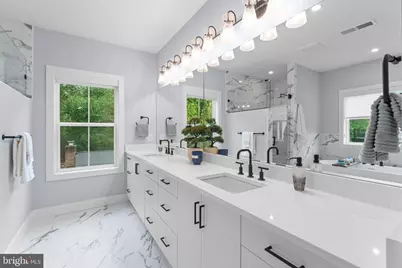 8104 Woodhaven Boulevard, Bethesda, MD 20817 - Photo 29