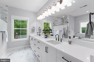 8104 Woodhaven Blvd, Bethesda, MD 20817 - Photo 29