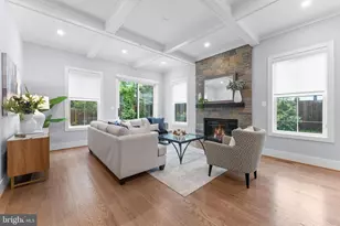 8104 Woodhaven Blvd, Bethesda, MD 20817 - Photo 15