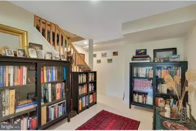 9504 Milstead Drive, Bethesda, MD 20817 - Photo 7
