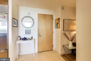 6820 Wisconsin Ave, Bethesda, MD 20815 - Photo 11