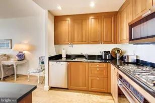 6820 Wisconsin Ave, Bethesda, MD 20815 - Photo 17