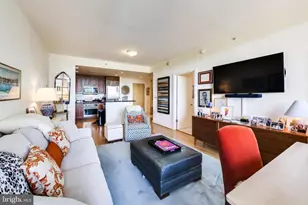 6820 Wisconsin Ave, Bethesda, MD 20815 - Photo 15