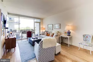 6820 Wisconsin Ave, Bethesda, MD 20815 - Photo 11