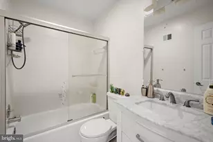 12121 Gatewater Dr, Potomac, MD 20854 - Photo 23
