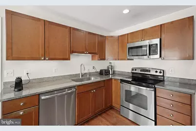 12121 Gatewater Drive, Potomac, MD 20854 - Photo 13