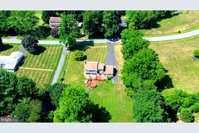 24513 Hanson Road, Laytonsville, MD 20882 - Photo 3