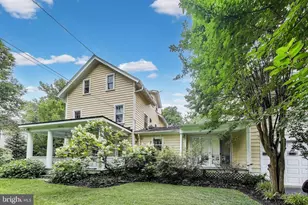5809 Grosvenor Ln, Bethesda, MD 20814 - Photo 1
