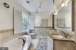 5809 Grosvenor Ln, Bethesda, MD 20814 - Photo 19