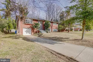6417 Earlham Dr, Bethesda, MD 20817 - Photo 1