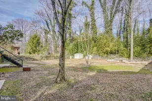 6417 Earlham Dr, Bethesda, MD 20817 - Photo 35