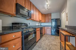4515 Willard Ave, Chevy Chase, MD 20815 - Photo 11