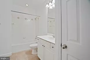 501 Hungerford Dr, Rockville, MD 20850 - Photo 17