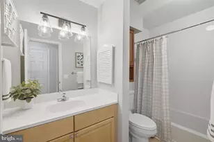 5812 Inman Park Cir, Rockville, MD 20852 - Photo 35