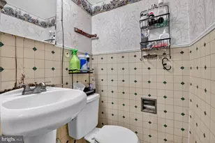 1207 Oakview Dr, Silver Spring, MD 20903 - Photo 21