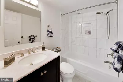 118 Monroe Street #118-910, Rockville, MD 20850 - Photo 21