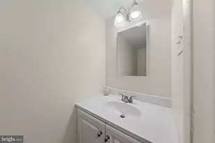 536 W Deer Park Rd, Gaithersburg, MD 20877 - Photo 11