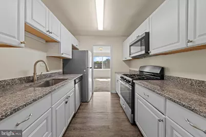 536 W Deer Park Road #536, Gaithersburg, MD 20877 - Photo 7