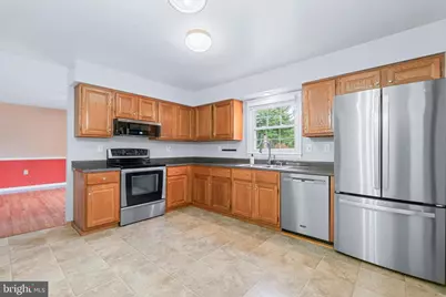 17613 Kirk Lane, Rockville, MD 20853 - Photo 5