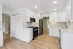 8607 Wild Olive Dr, Potomac, MD 20854 - Photo 5