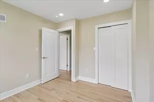 8607 Wild Olive Dr, Potomac, MD 20854 - Photo 15