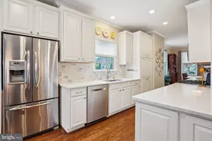 217 Highland Ridge Ave, Gaithersburg, MD 20878 - Photo 5