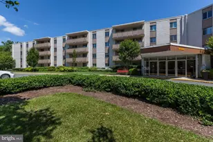 7501 Democracy Blvd, Bethesda, MD 20817 - Photo 1