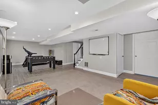 6720 Newbold Dr, Bethesda, MD 20817 - Photo 25