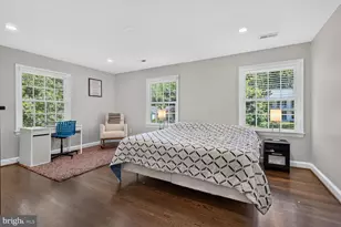 6720 Newbold Dr, Bethesda, MD 20817 - Photo 17