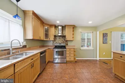 11412 Fairoak Drive, Silver Spring, MD 20902 - Photo 13