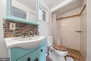 11412 Fairoak Dr, Silver Spring, MD 20902 - Photo 25
