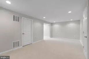 9614 Bush Hill Terrace, Gaithersburg, MD 20882 - Photo 33