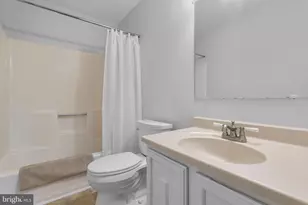 9614 Bush Hill Terrace, Gaithersburg, MD 20882 - Photo 25