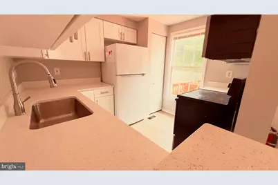 7408 Lake Katrine Terrace, Gaithersburg, MD 20879 - Photo 9