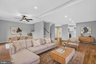 18948 Montgomery Village Ave, Gaithersburg, MD 20886 - Photo 3
