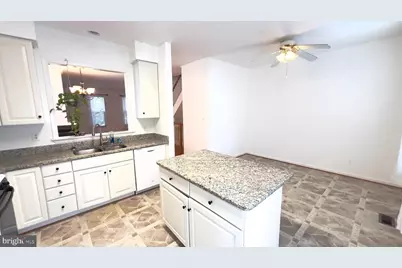 9742 Washingtonian Boulevard, Gaithersburg, MD 20878 - Photo 13