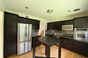 9209 E Parkhill Dr, Bethesda, MD 20814 - Photo 3