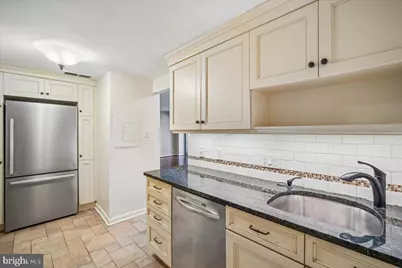 4601 N Park Avenue #412, Chevy Chase, MD 20815 - Photo 9