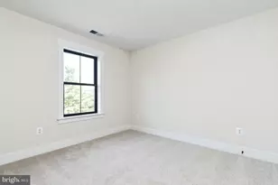 19501 Fisher Ave, Poolesville, MD 20837 - Photo 21