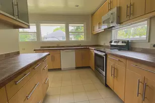 6009 Cheshire Dr, Bethesda, MD 20814 - Photo 3