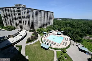 5225 Pooks Hill Rd, Bethesda, MD 20814 - Photo 1