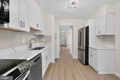 7526 Coddle Harbor Lane, Potomac, MD 20854 - Photo 5