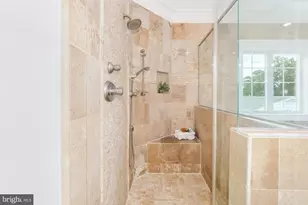 9715 Singleton Dr, Bethesda, MD 20817 - Photo 21